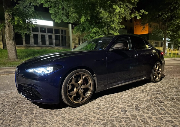 Alfa Romeo Giulia cena 145190 przebieg: 122000, rok produkcji 2017 z Warszawa małe 407